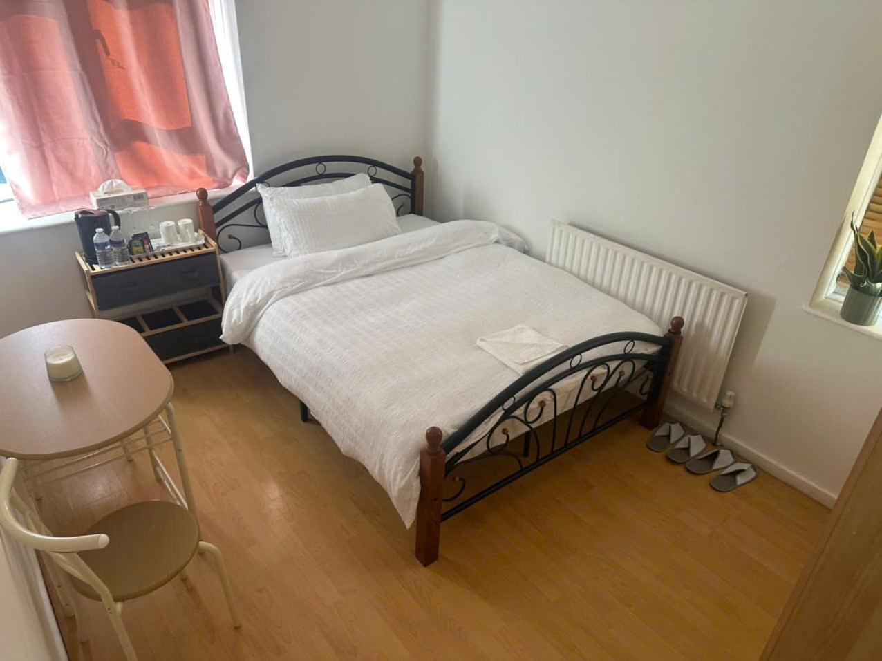 Tran Uk Homestay Лондон Экстерьер фото